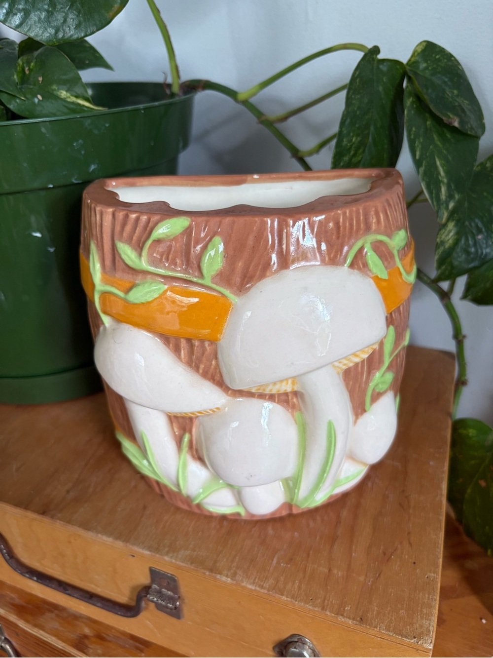 Vintage 1987 Mushroom Wall Pocket Planter / Vase